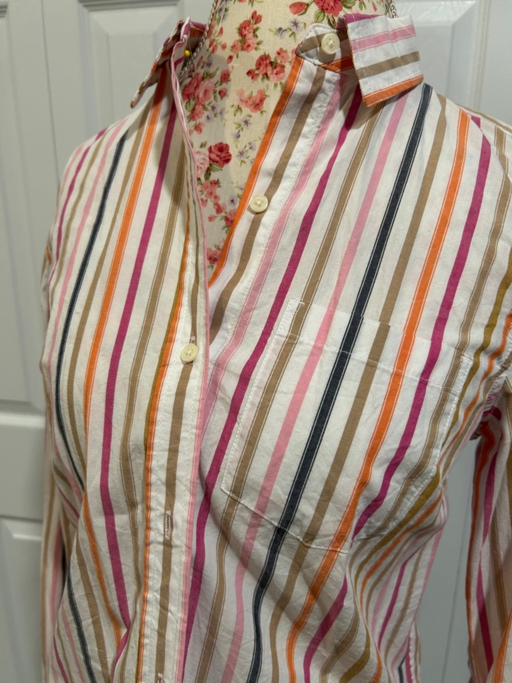 GAP Multi-Color Striped Button-Up Blouse - Picture 2 of 3